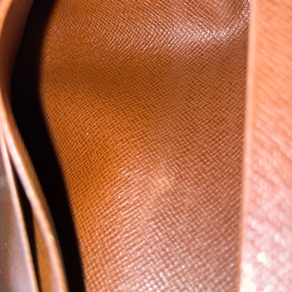 LOUIS VUITTON BIFOLD MONOGRAM WALLET - Picture 15 of 16